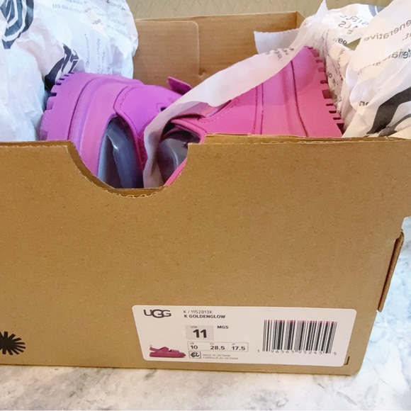 UGG kids goldenglow sandels - Picture 9 of 11